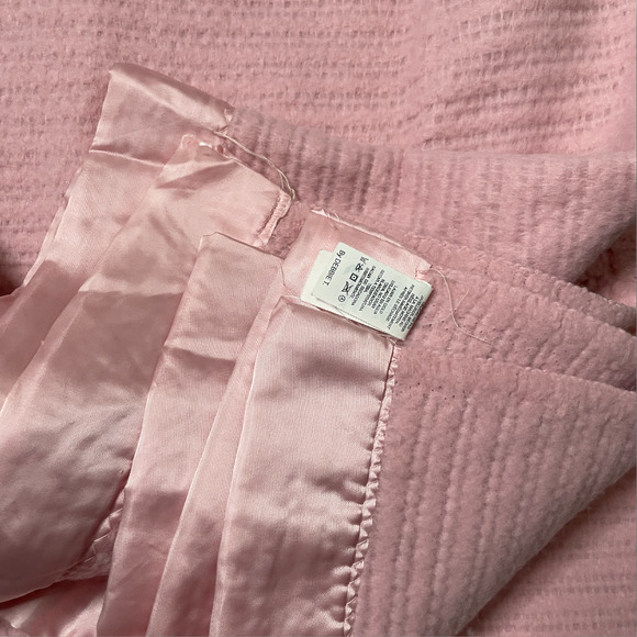 Fieldcrest Bedding Vintage Fieldcrest Waffle Weave Blanket Acrylic